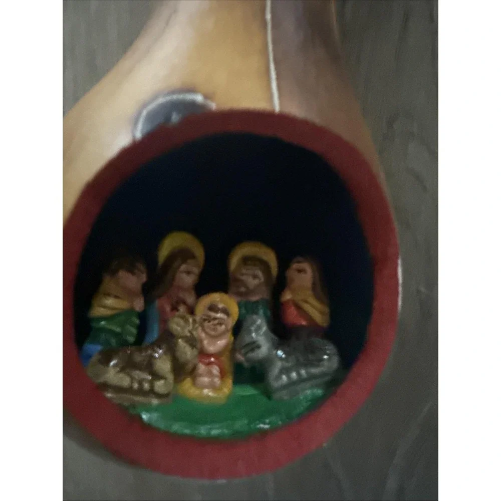 Hand-crafted Gourd Ornament With‎ Nativity Inside 4.5